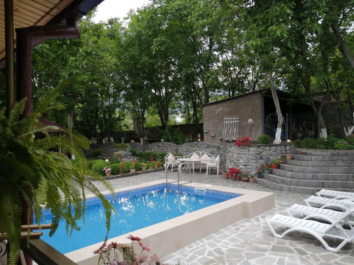 Family Hotel Lago & Wine Cellar 拉戈代希 外观 照片
