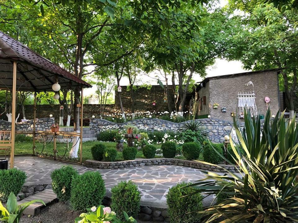 Family Hotel Lago & Wine Cellar 拉戈代希 外观 照片